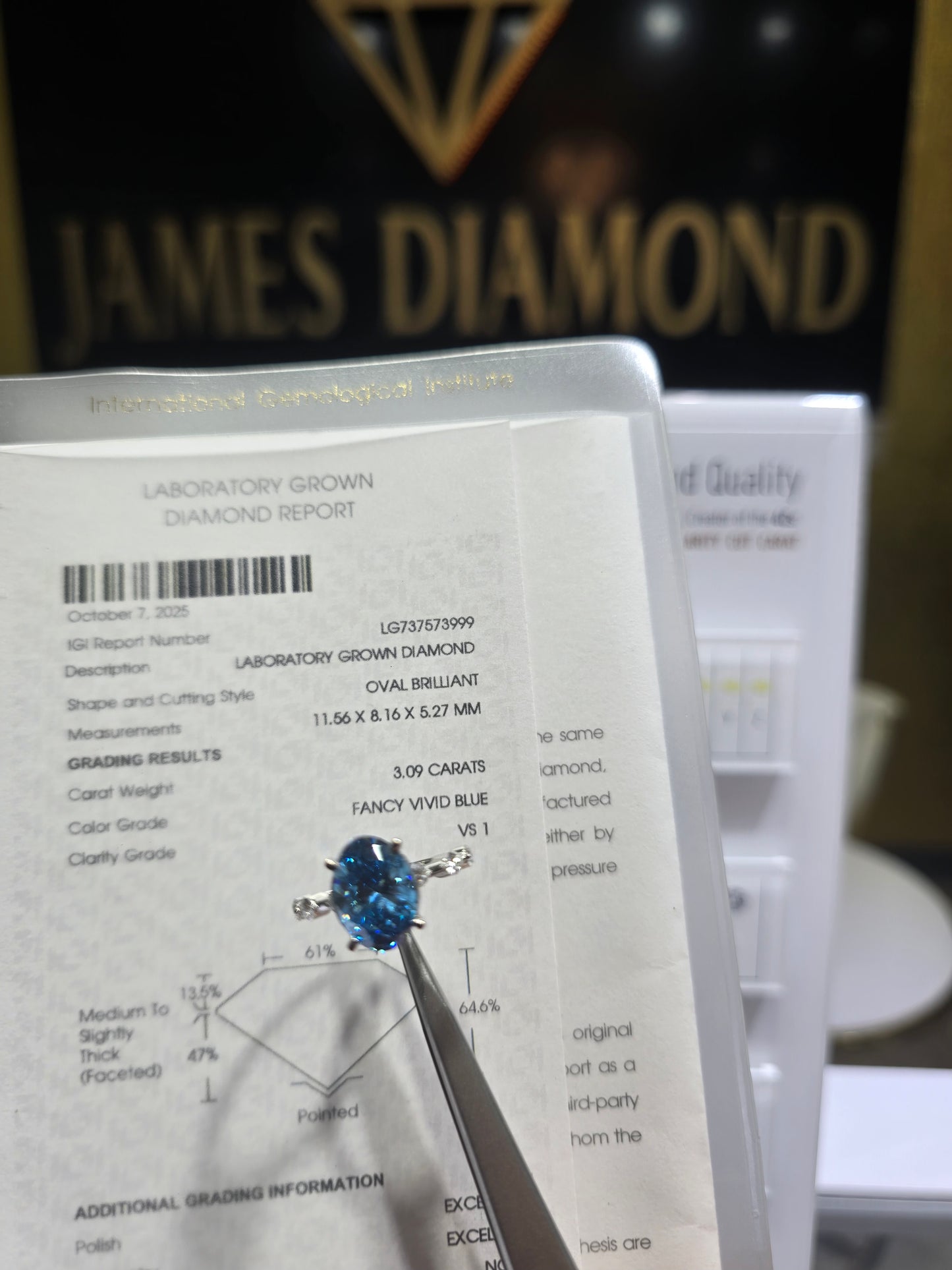 Beautiful Ring 🔥Fancy vivid Blue Oval 3CT / VS Clarity 💍