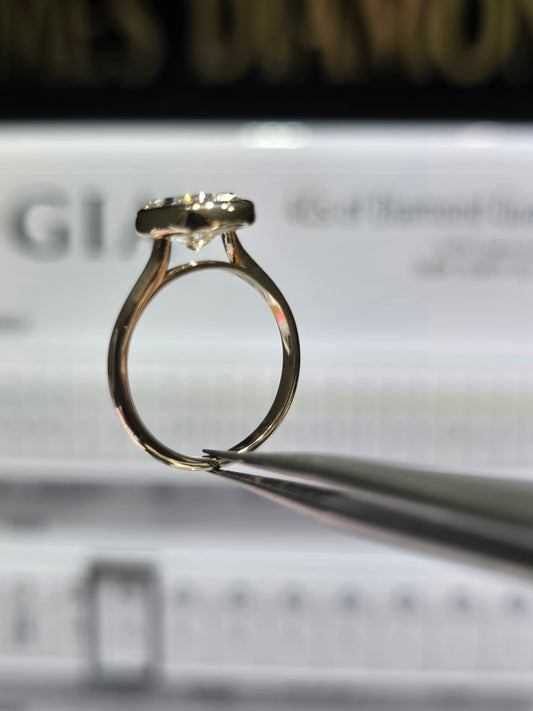 Bezel Cushion rings 💍 5 Carat E/VS1 💎 IGI Labgrown Diamomd
