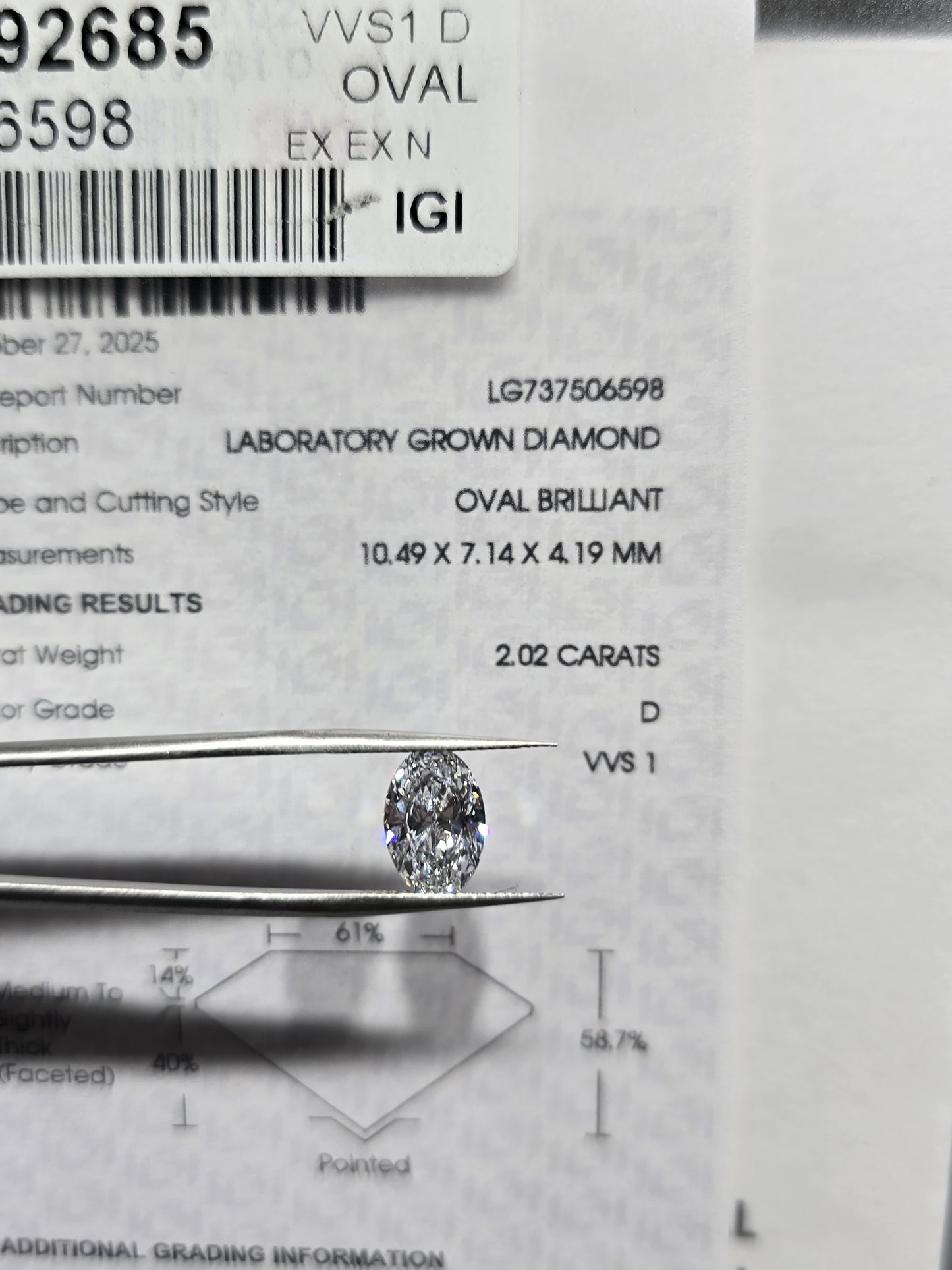 2.02ct Oval Lab Grown Diamond (Colour D, Clarity VVS1, IGI Certified)