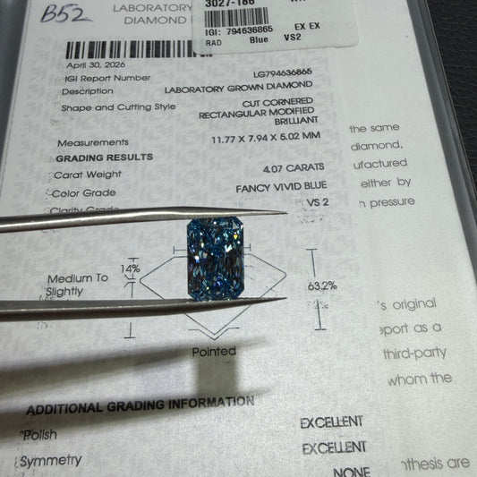 4.07ct Cut Cornered Rectangular Modified Brilliant Lab Grown Diamond (Fancy Vivid Blue, VS2, IGI Certified)