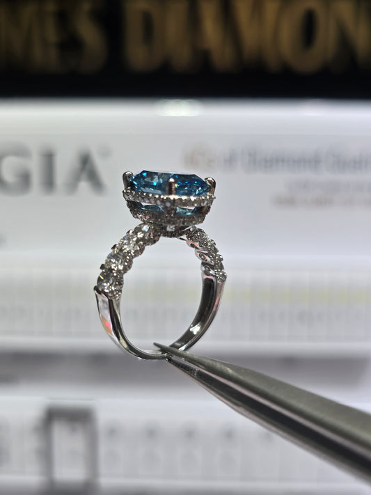 Beautiful Blue Oval Rings 💍 Center 5 Carat 💎 IGI Labgrown Diamond