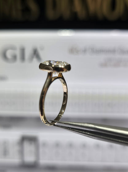 Bezel Cushion ring 💍 3 Carat E/VS1 💎 IGI Labgrown Diamomd