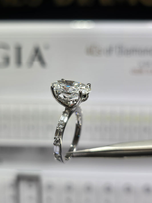 Oval Rings 💍 Center Oval 4 Carat 💎 IGI Labgrown Diamond
