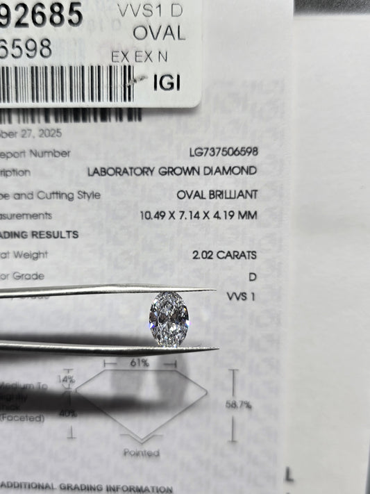2.02ct Oval Lab Grown Diamond (Colour D, Clarity VVS1, IGI Certified)