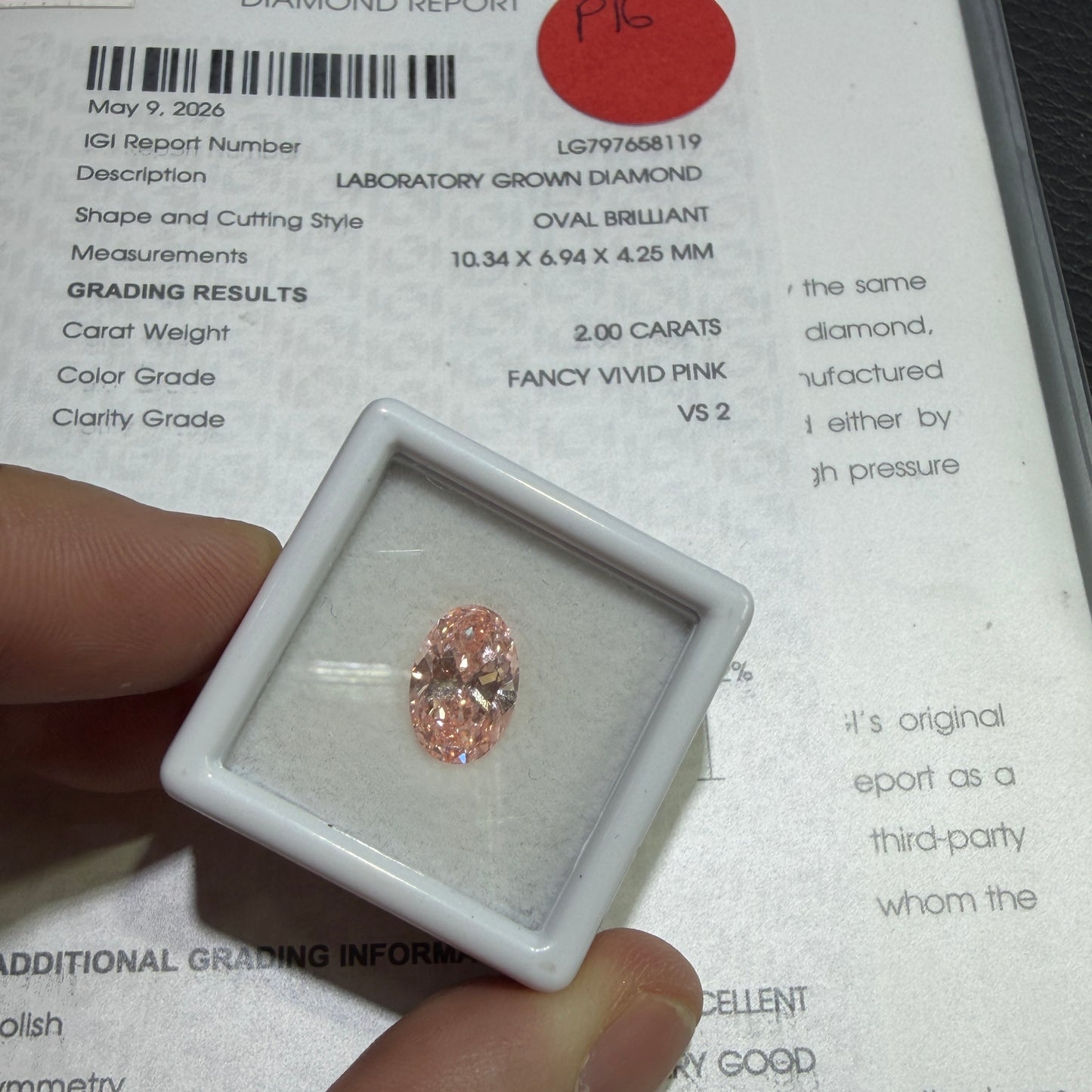 2.00ct Oval Brilliant Lab Grown Diamond (Fancy Vivid Pink, VS2, IGI Certified)