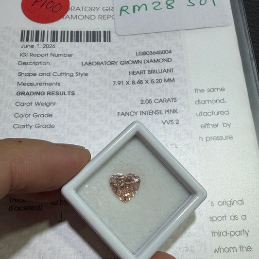 2.05ct Heart Brilliant Lab Grown Diamond (Fancy Intense Pink, VVS2, IGI Certified)