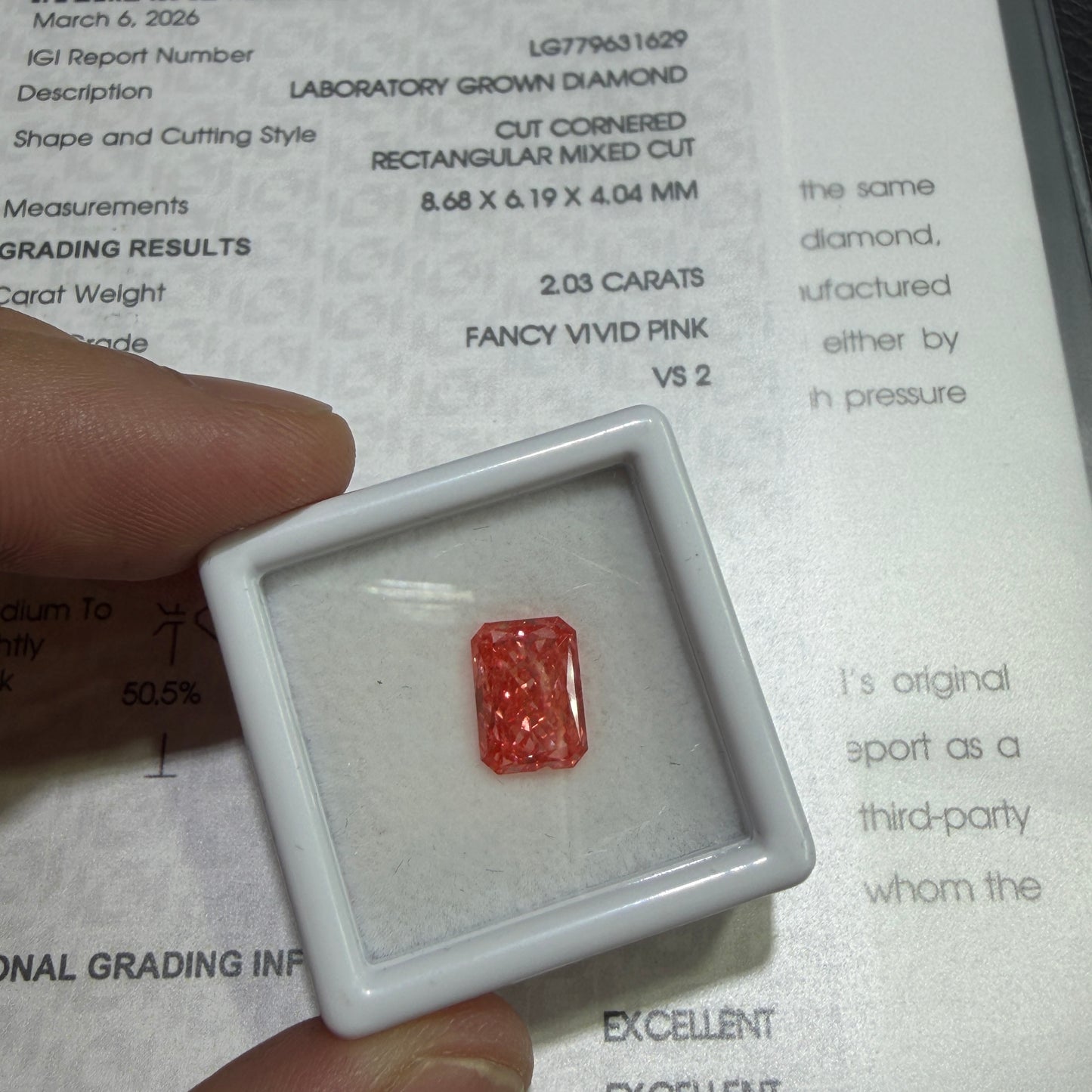 2.03ct Radiant Mixed Cut Lab Grown Diamond (Fancy Vivid Pink, VS2, IGI Certified)