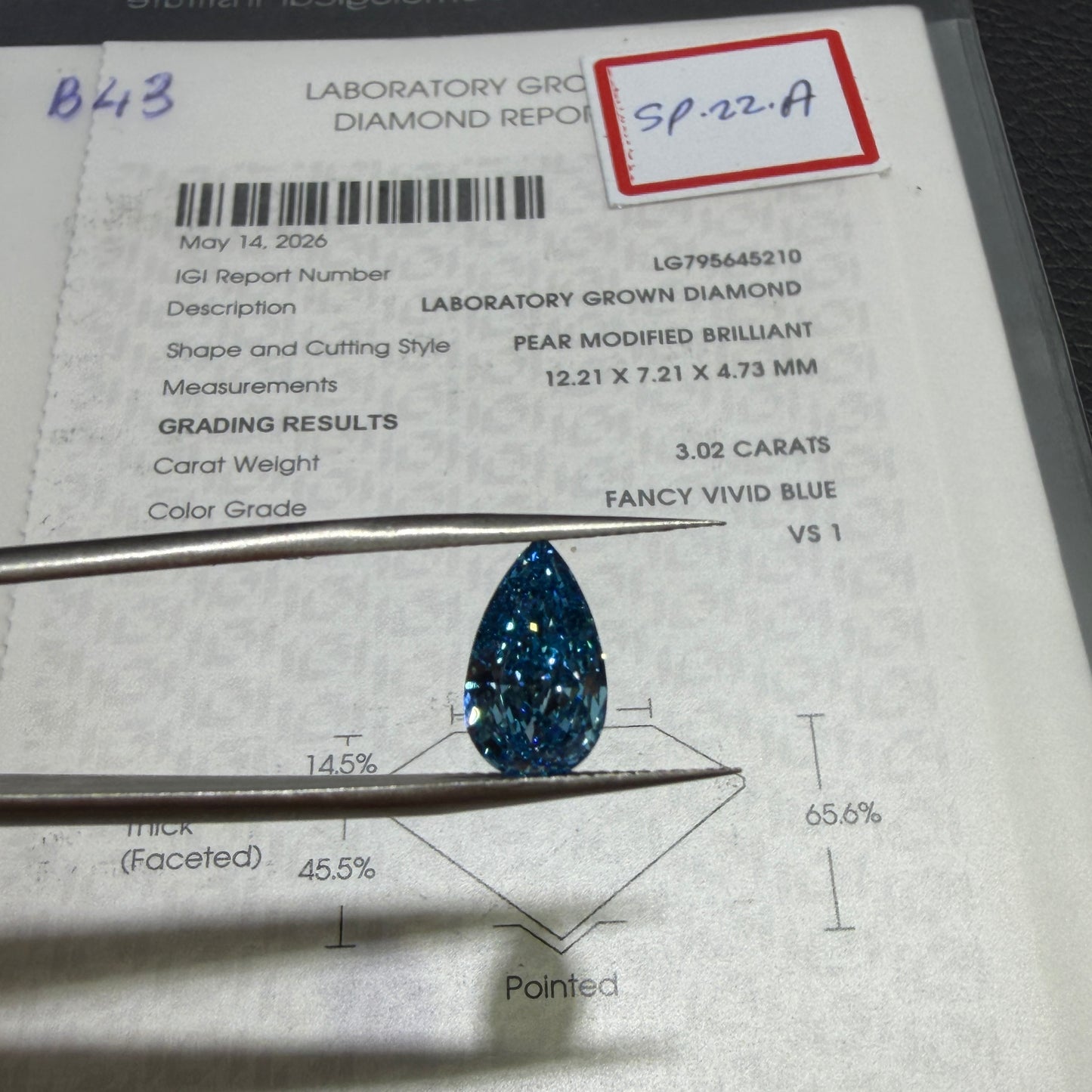 3.02ct Pear Modified Brilliant Lab Grown Diamond (Fancy Vivid Blue, VS1, IGI Certified)