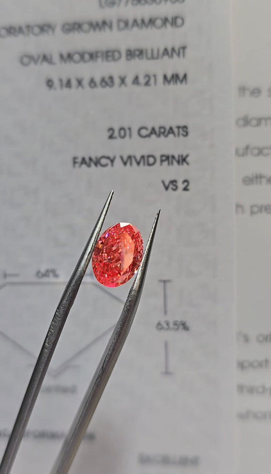 Beautiful Fancy Pink Oval 2.01 Carat VS2 💎 IGI Labgrown Diamond 🔥