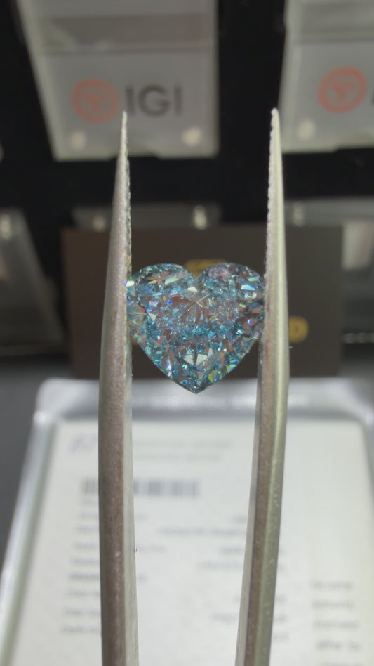 2.02ct Heart Brilliant Lab Grown Diamond (Fancy Vivid Blue, VS2, IGI Certified)