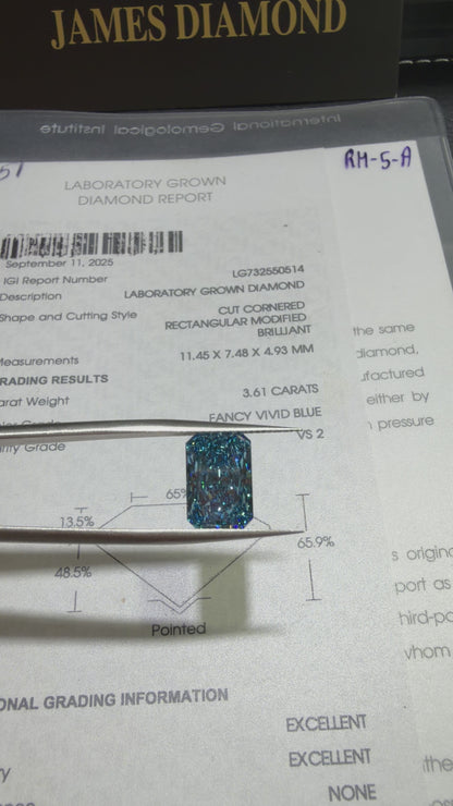 3.61ct Radiant Cut Lab Grown Diamond (Fancy Vivid Blue, VS2, IGI Certified)
